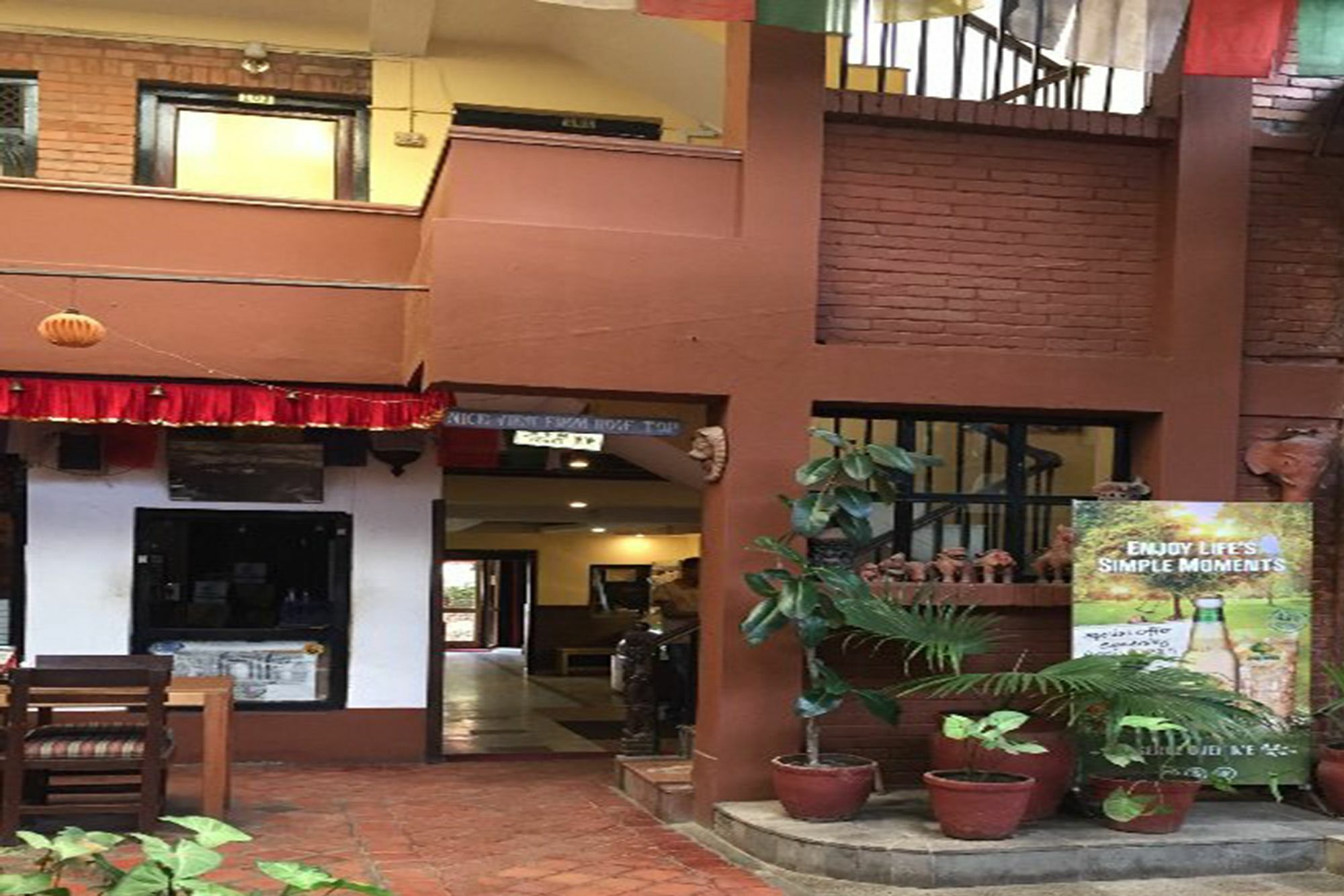 Отель Cafe De Patan Экстерьер фото